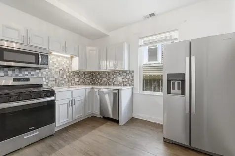 2715 Harvey Avenue Berwyn IL 60402