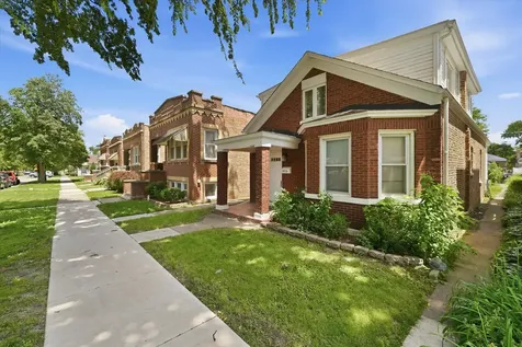 2715 Harvey Avenue Berwyn IL 60402