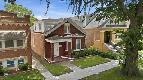 2715 Harvey Avenue Berwyn IL 60402