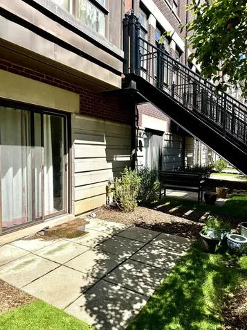 1346 South Indiana Parkway Chicago IL 60605