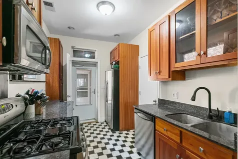 7654 North Greenview Avenue Chicago IL 60626