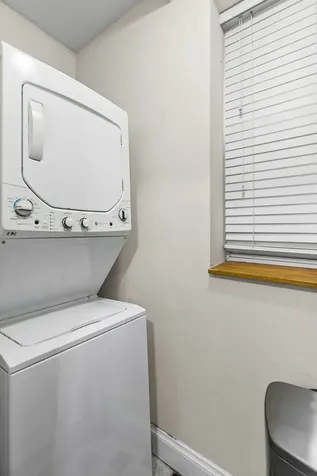 7654 North Greenview Avenue Chicago IL 60626