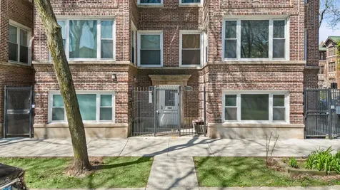 7654 North Greenview Avenue Chicago IL 60626