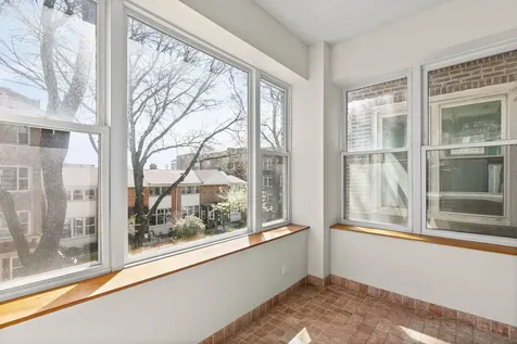 7654 North Greenview Avenue Chicago IL 60626