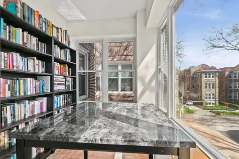 7654 North Greenview Avenue Chicago IL 60626