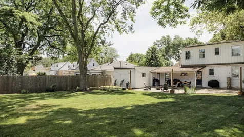 1907 East Indiana Street Wheaton IL 60187