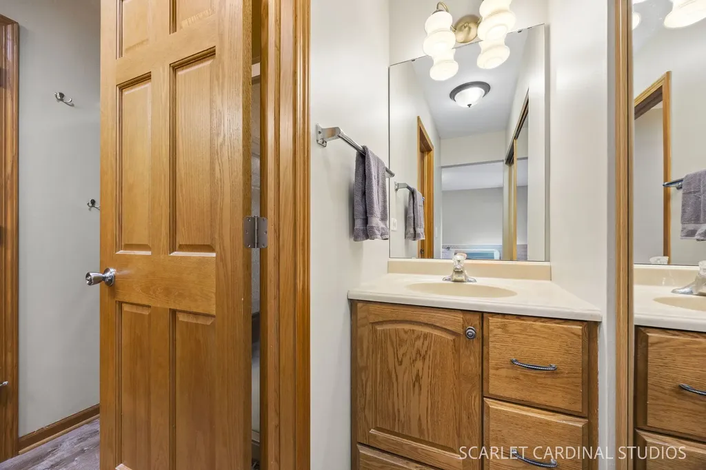 28W711 Wagner Court Warrenville IL 60555