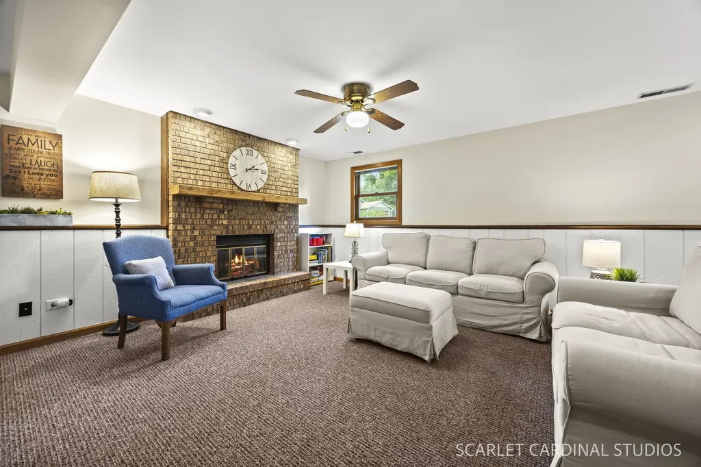 28W711 Wagner Court Warrenville IL 60555