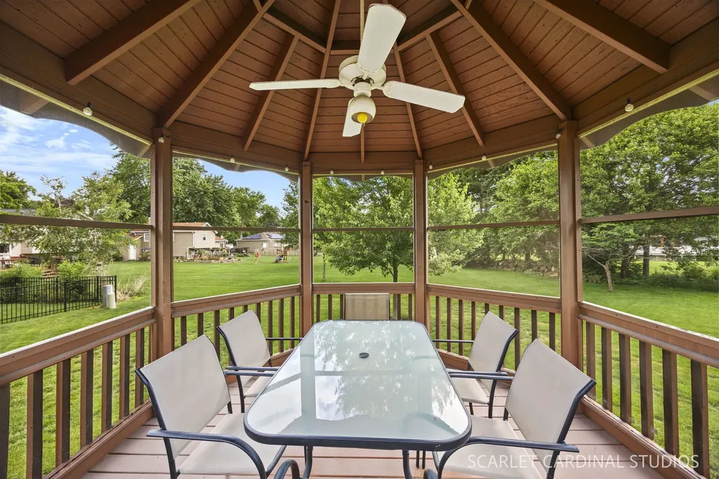 28W711 Wagner Court Warrenville IL 60555