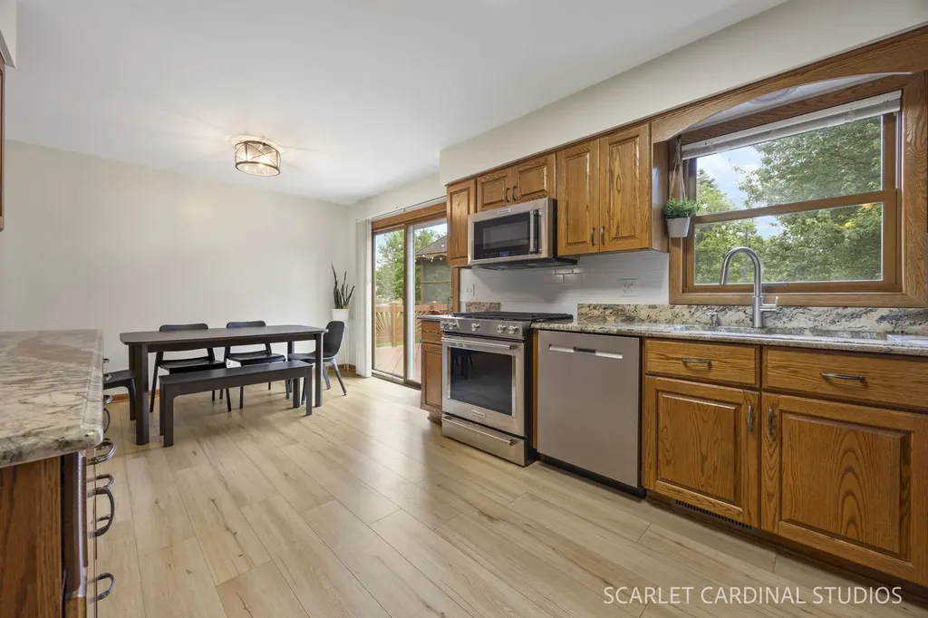 28W711 Wagner Court Warrenville IL 60555