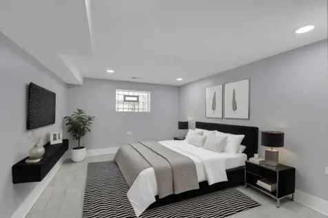 2539 West Morse Avenue Chicago IL 60645