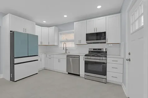 2539 West Morse Avenue Chicago IL 60645