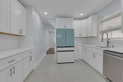 2539 West Morse Avenue Chicago IL 60645
