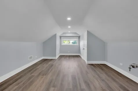 2539 West Morse Avenue Chicago IL 60645