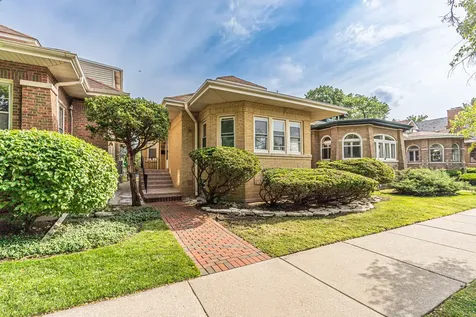 2539 West Morse Avenue Chicago IL 60645