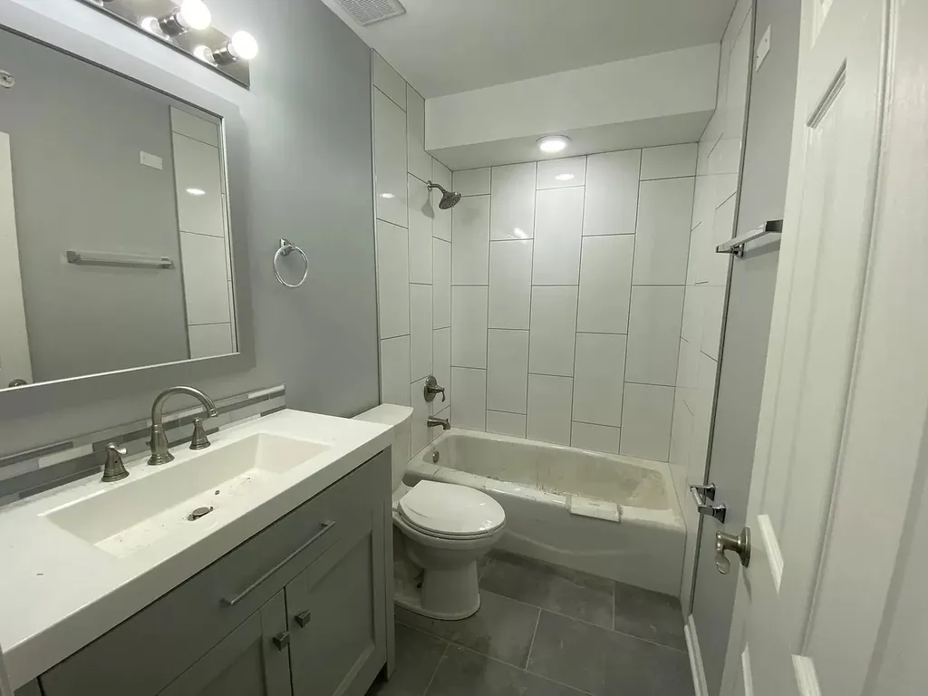 9 West Quincy Street Westmont IL 60559
