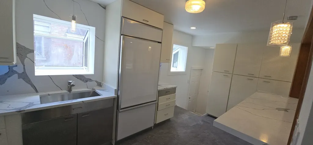 7805 South Reilly Terrace Chicago IL 60652
