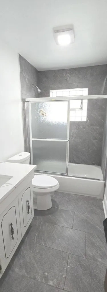 7805 South Reilly Terrace Chicago IL 60652