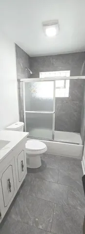 7805 South Reilly Terrace Chicago IL 60652