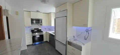 7805 South Reilly Terrace Chicago IL 60652