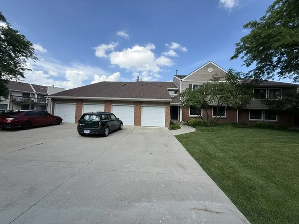232 Winding Oak Lane Buffalo Grove IL 60089