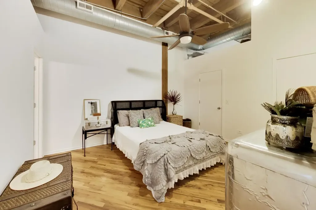 616 West Fulton Street Chicago IL 60661