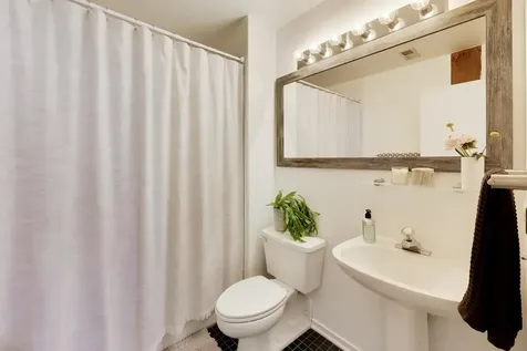 616 West Fulton Street Chicago IL 60661
