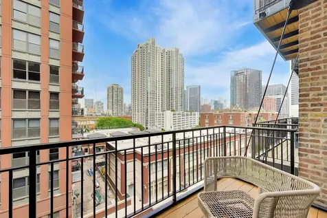 616 West Fulton Street Chicago IL 60661