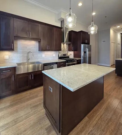 4 North Aberdeen Street Chicago IL 60607