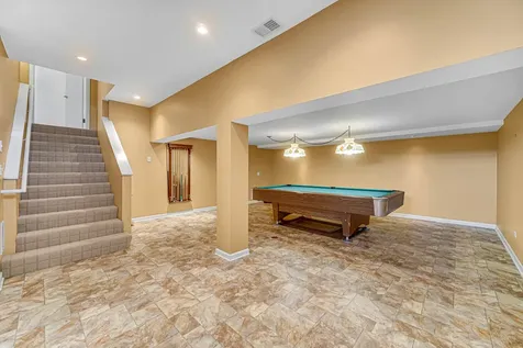 495 East Park Manor Court Elmhurst IL 60126