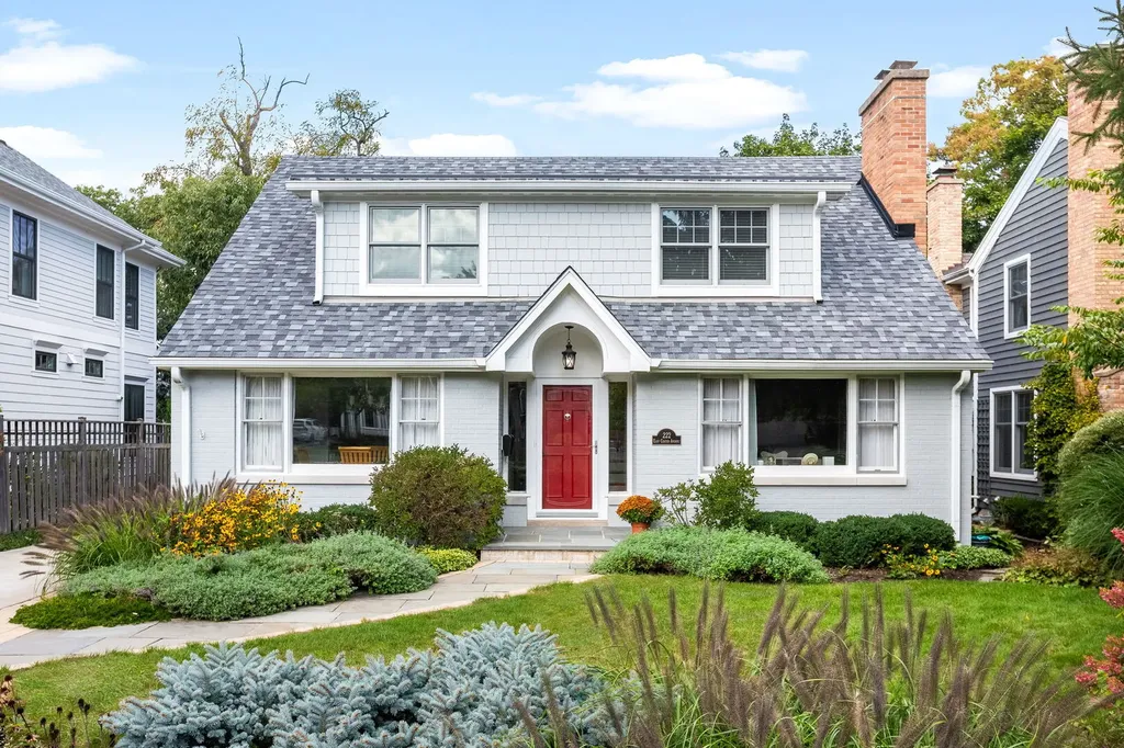 222 East Center Avenue Lake Bluff IL 60044
