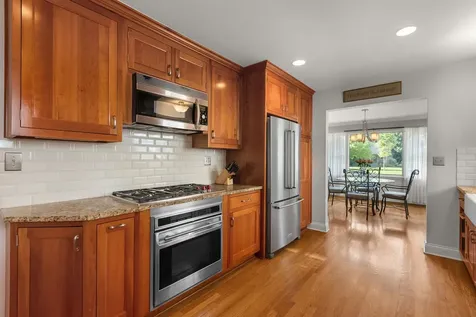 222 East Center Avenue Lake Bluff IL 60044