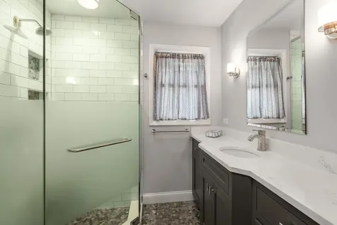 222 East Center Avenue Lake Bluff IL 60044
