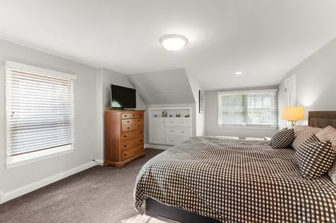 222 East Center Avenue Lake Bluff IL 60044