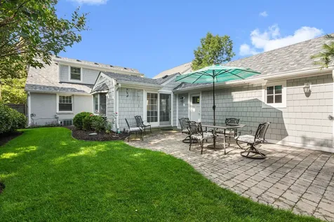 222 East Center Avenue Lake Bluff IL 60044
