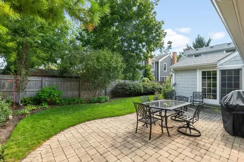 222 East Center Avenue Lake Bluff IL 60044