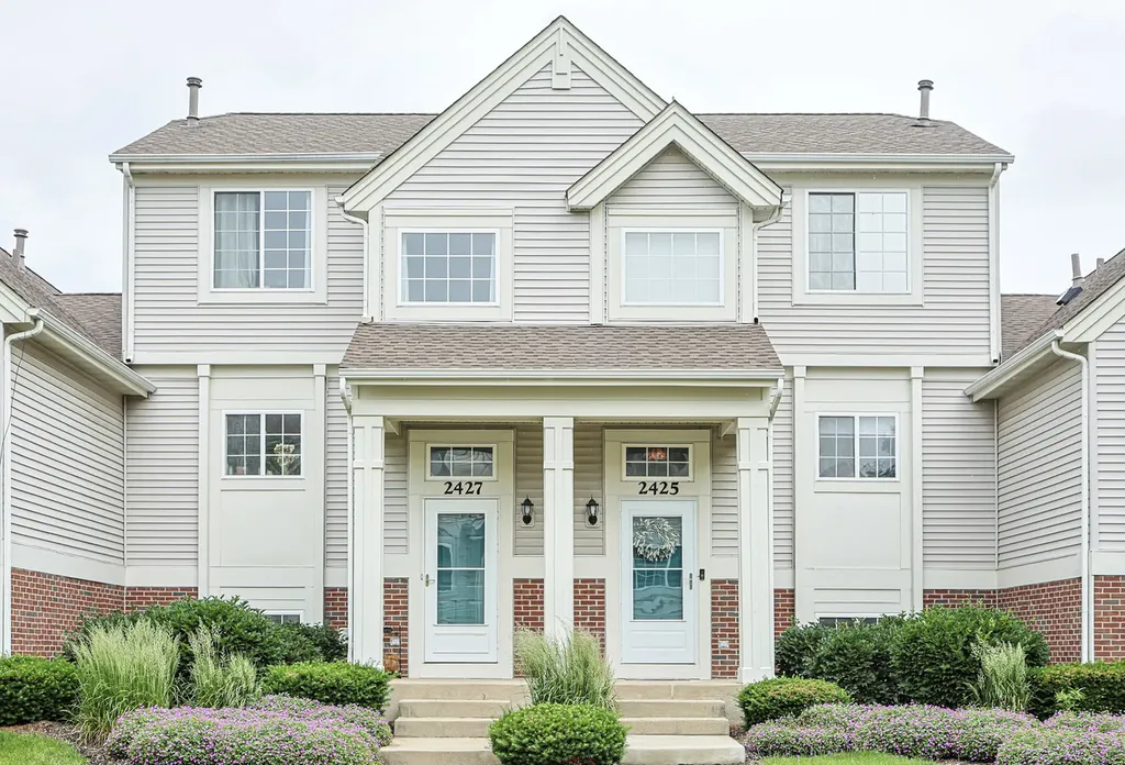 2425 Daybreak Court Elgin IL 60123