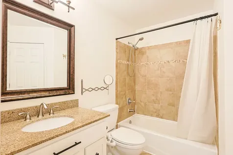 2425 Daybreak Court Elgin IL 60123