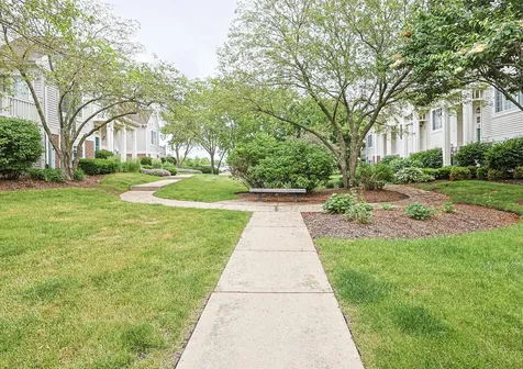 2425 Daybreak Court Elgin IL 60123