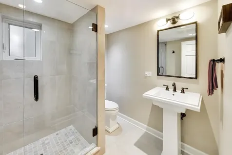1311 East Woodford Place Arlington Heights IL 60004
