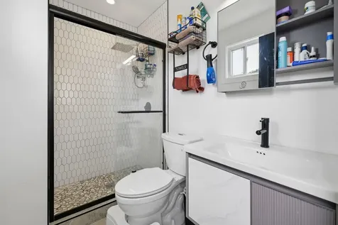 13342 South Avenue N Chicago IL 60633