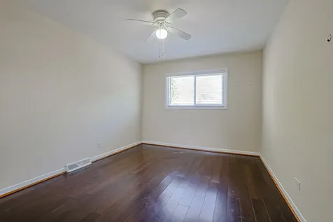9249 Barberry Lane Des Plaines IL 60016