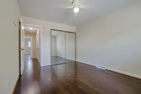 9249 Barberry Lane Des Plaines IL 60016