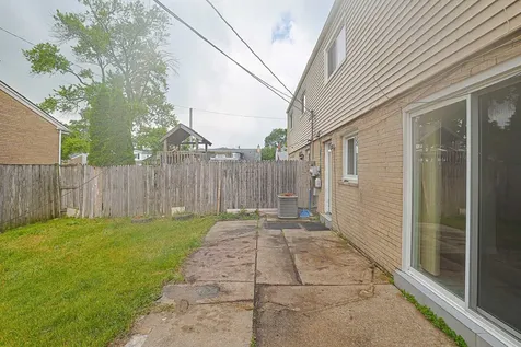 9249 Barberry Lane Des Plaines IL 60016