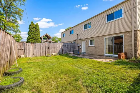 9249 Barberry Lane Des Plaines IL 60016