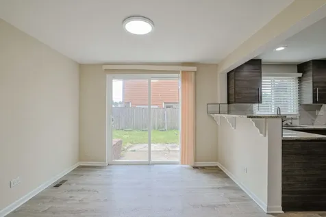 9249 Barberry Lane Des Plaines IL 60016
