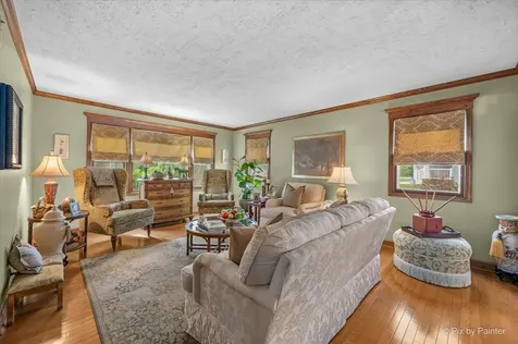 6N477 Salina Avenue St. Charles IL 60174