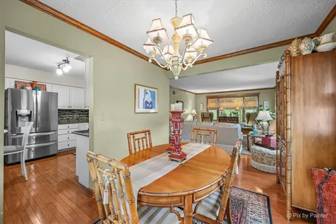 6N477 Salina Avenue St. Charles IL 60174