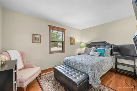 6N477 Salina Avenue St. Charles IL 60174