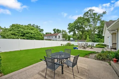 6N477 Salina Avenue St. Charles IL 60174
